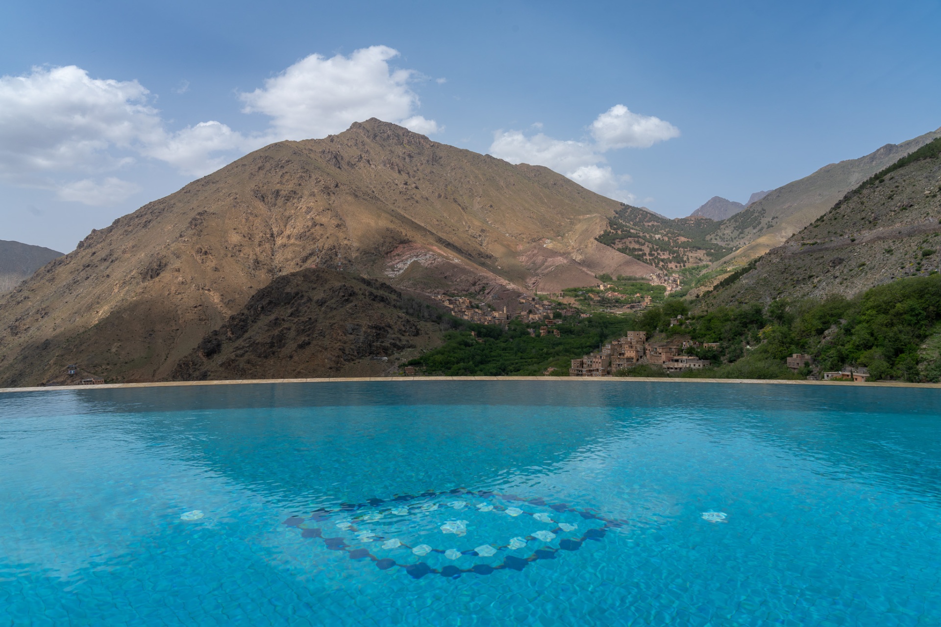 Infinity pool overlooking the Atlas Mountains