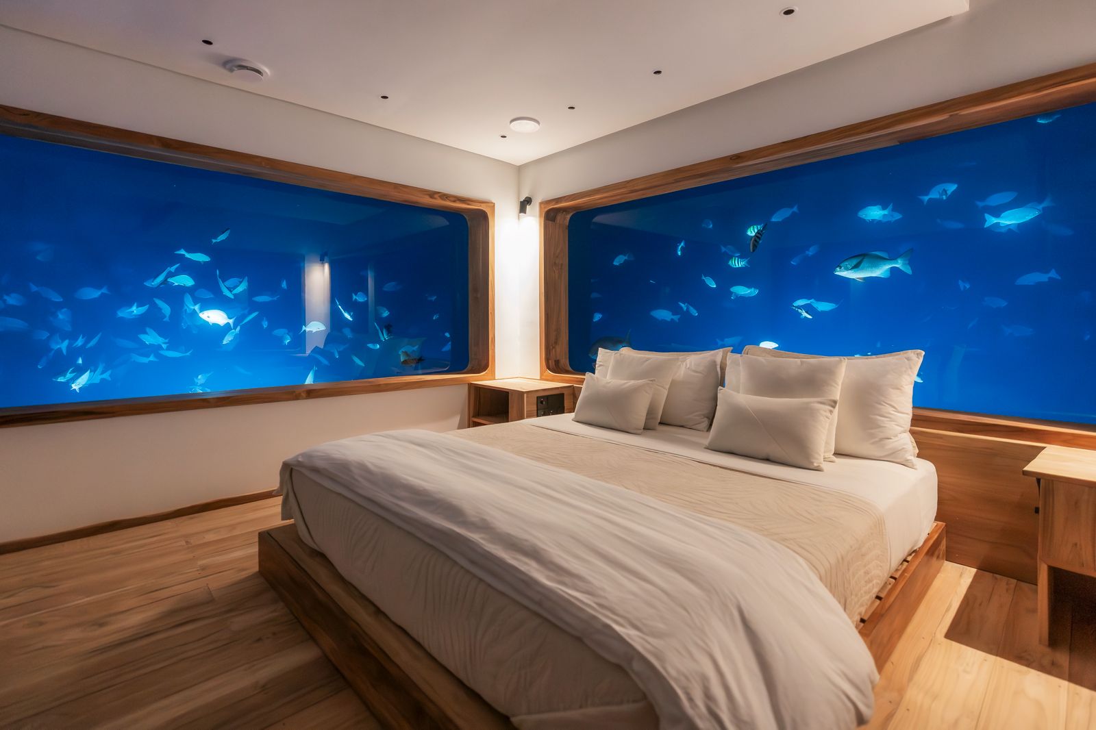 The Manta Resort underwater bedroom